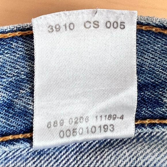 Levi’s Vintage 501 distressed cutoff denim shorts Size 29 - Picture 10 of 12